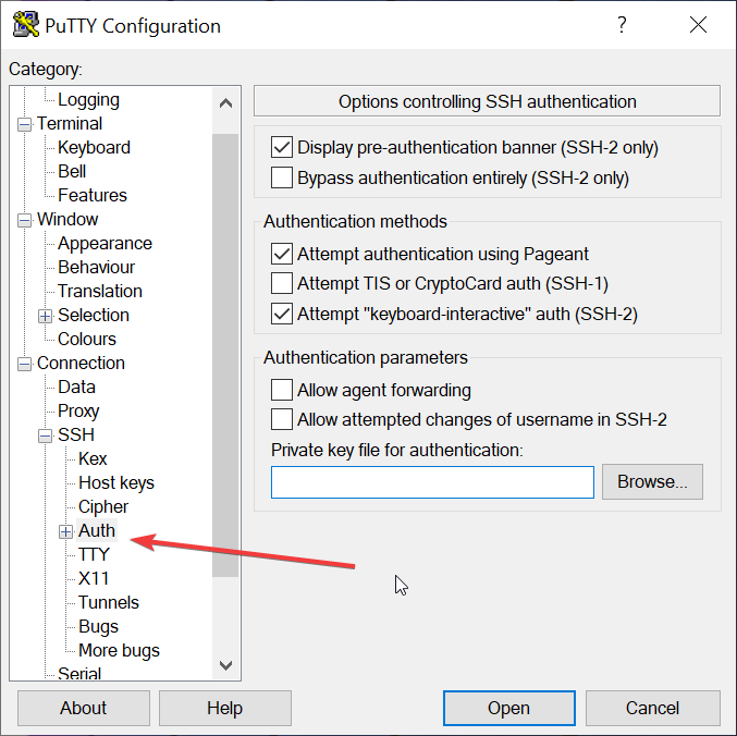 PuTTY Configuration with arrow pointing to Auth